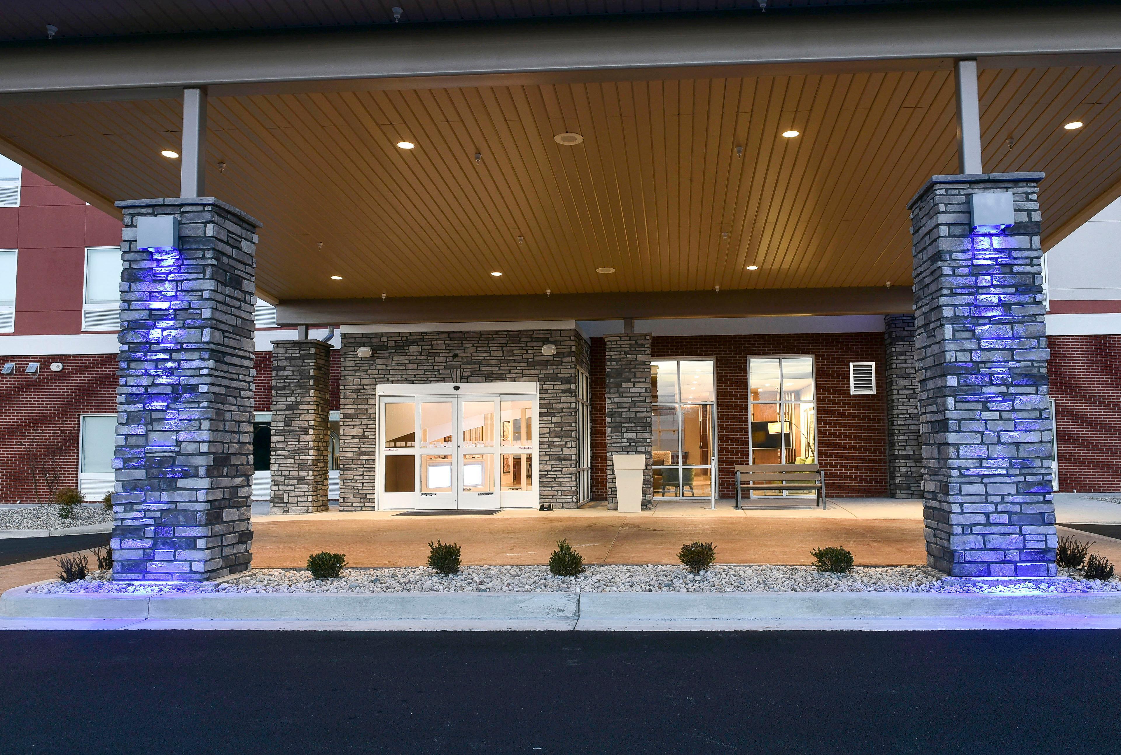 Holiday Inn Express & Suites - Madisonville By Ihg Extérieur photo